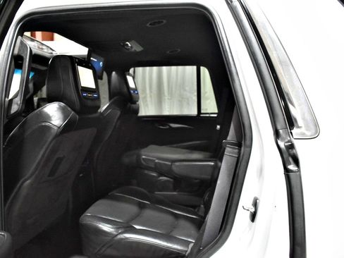 Used 2016 Cadillac Escalade Platinum AWD/4WD image 20