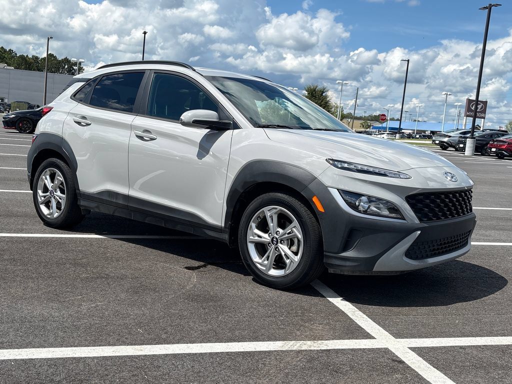 Used 2022 Hyundai Kona SEL w/ Convenience Package FWD image 28