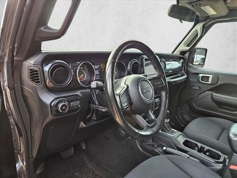 Used 2022 Jeep Wrangler Unlimited Sport AWD/4WD image 9