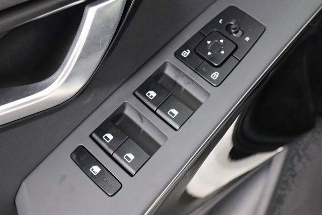 Certified 2024 Kia Niro Wind FWD image 14