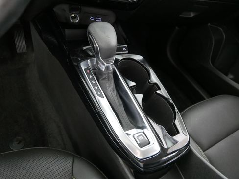 Used 2025 Chevrolet Trax ACTIV w/ Driver Confidence Package FWD image 24
