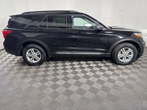 Used 2023 Ford Explorer XLT w/ Equipment Group 202A image 12