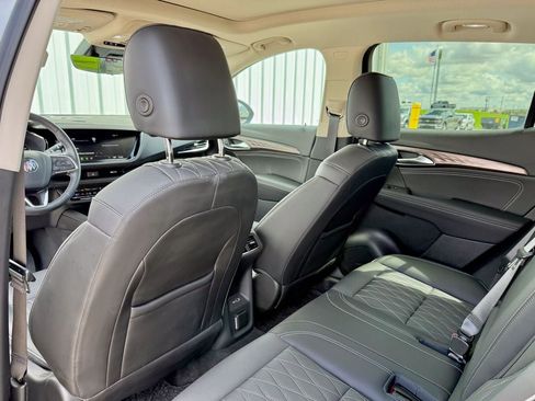 Used 2023 Buick Envision Avenir AWD/4WD image 13
