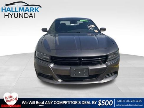 Used 2017 Dodge Charger SXT RWD image 1