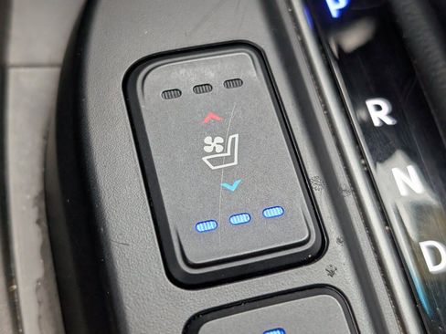 Used 2018 Hyundai Santa Fe Sport w/ 2.4L Tech Package 04 image 30