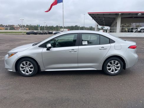 New 2026 Toyota Corolla LE image 4