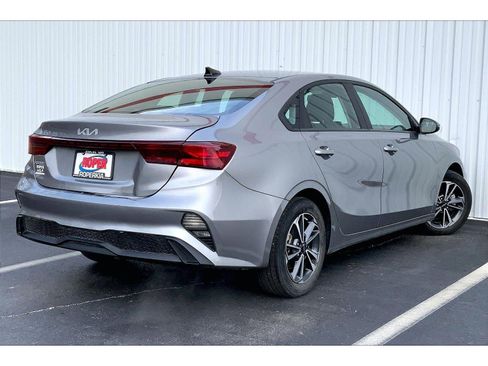 Used 2024 Kia Forte LXS w/ LXS Technology Package image 10