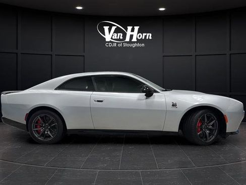 Used 2024 Dodge Charger R/T Scat Pack w/ Plus Group image 2