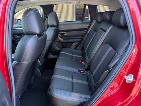 Used 2025 MAZDA CX-50 AWD 2.5 S w/ Premium Package image 18