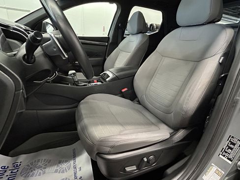 Used 2022 Hyundai Santa Cruz SEL Premium image 12