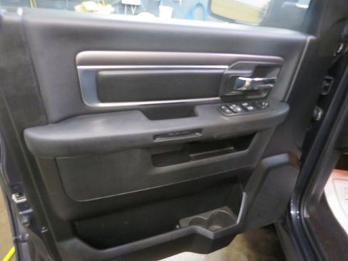 Used 2021 RAM 1500 Classic Warlock image 15