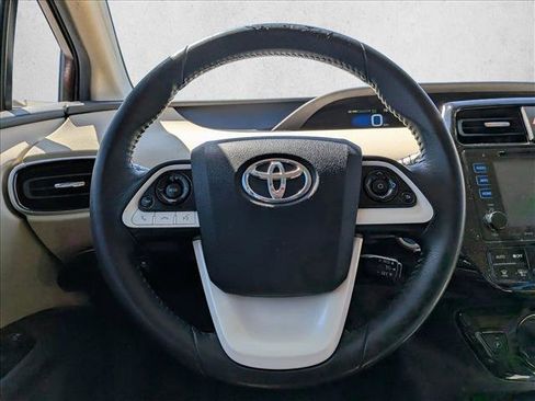 Used 2016 Toyota Prius Three image 16
