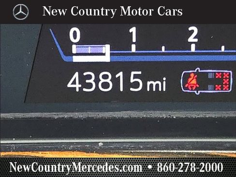 Used 2023 Cadillac Escalade Premium Luxury w/ Performance Package image 36