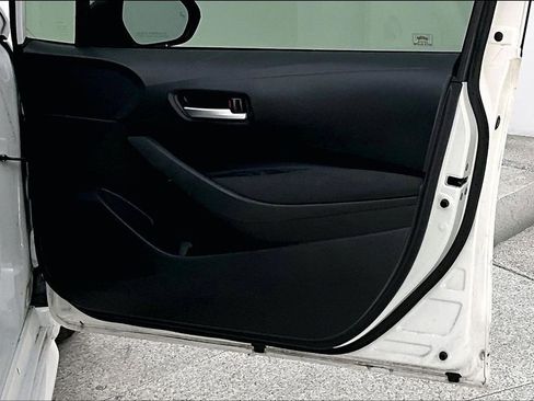 Used 2020 Toyota Corolla LE w/ LE Premium Package image 26