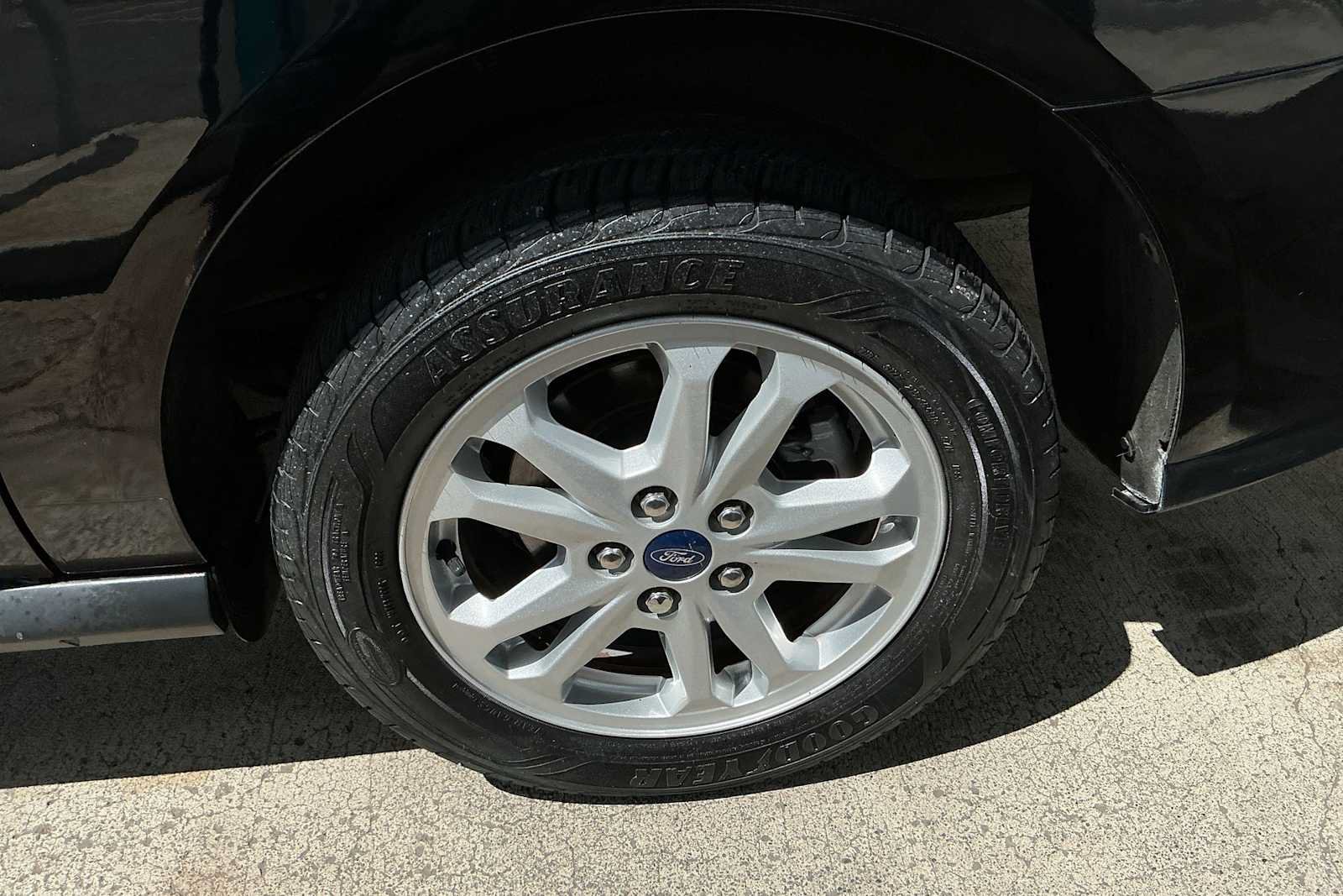 Used 2019 Ford Transit Connect XLT FWD image 10