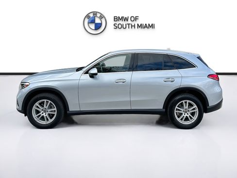 Used 2025 Mercedes-Benz GLC 300 4MATIC image 4