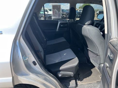 Used 2019 Toyota 4Runner SR5 AWD/4WD image 25