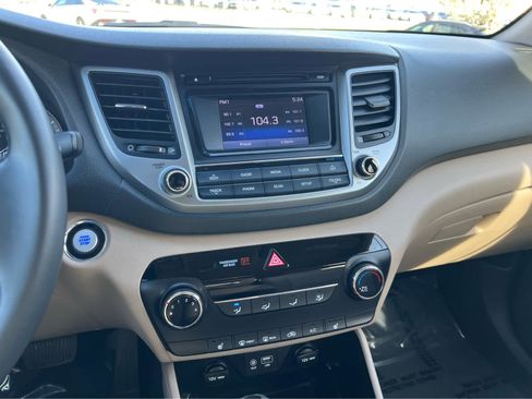 Used 2017 Hyundai Tucson Sport image 36