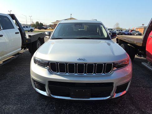 Used 2021 Jeep Grand Cherokee L Limited image 2