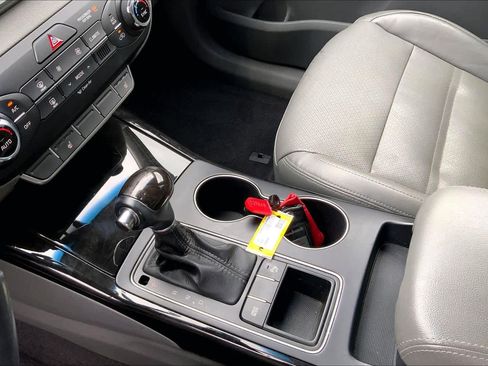 Used 2016 Kia Sorento EX w/ EX Touring Package image 16