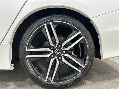 Used 2016 Honda Accord Sport image 4