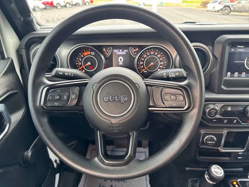 Used 2022 Jeep Wrangler Unlimited Sport image 14