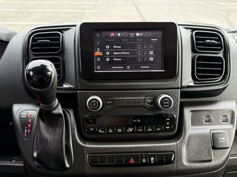 Used 2022 RAM ProMaster 2500 image 19