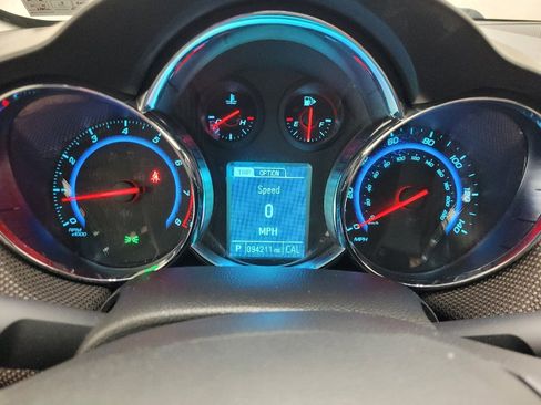 Used 2015 Chevrolet Cruze LT image 23