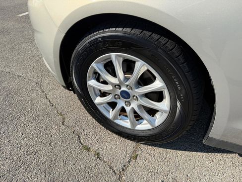 Used 2015 Ford Fusion S FWD image 9