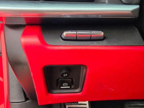 Used 2023 Chevrolet Corvette Stingray Premium Conv w/ Z51 Performance Package image 21