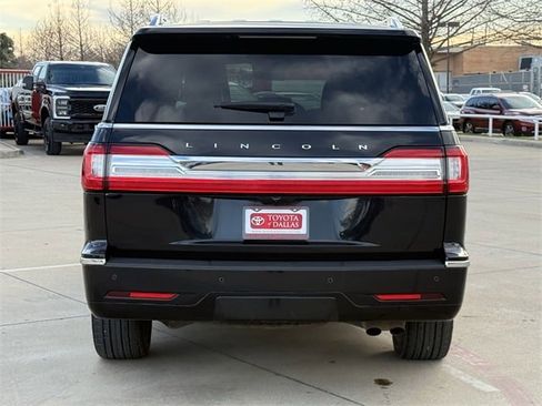 Used 2021 Lincoln Navigator L Reserve image 5