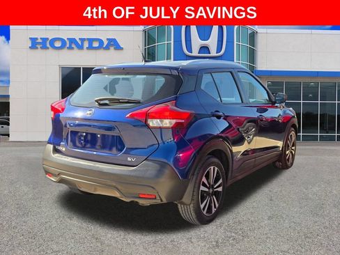 Used 2019 Nissan Kicks SV FWD image 20