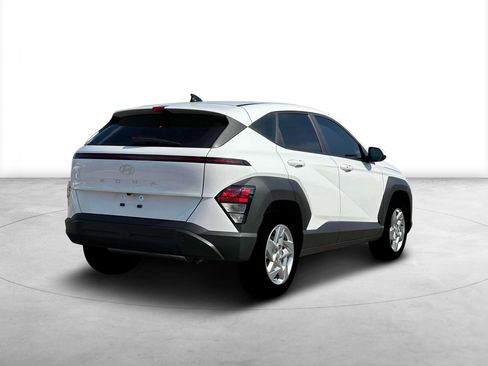 New 2026 Hyundai Kona SE FWD image 7