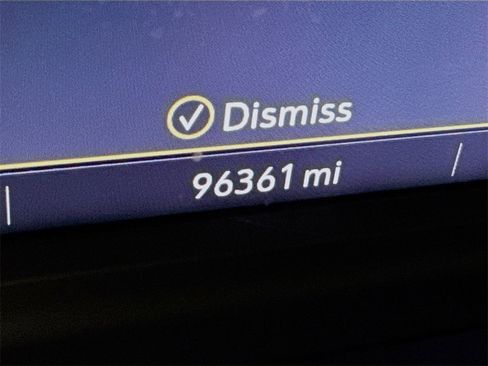 Used 2020 Chevrolet Silverado 1500 LT w/ Texas Edition image 4