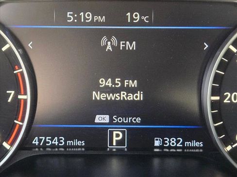 Used 2022 Nissan Altima 2.5 SV w/ SV Premium Package image 11