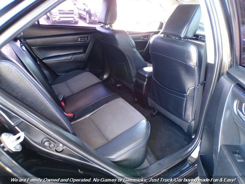 Used 2017 Toyota Corolla SE FWD image 21