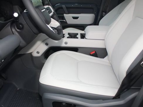 New 2025 Land Rover Defender 110 S image 19