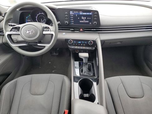 Used 2022 Hyundai Elantra Blue image 22
