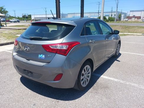Used 2016 Hyundai Elantra GT FWD image 5
