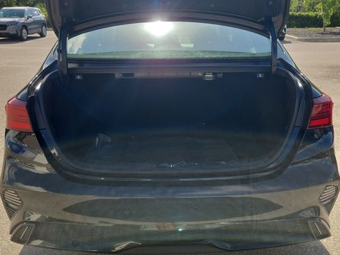 Used 2023 Kia Forte GT-Line w/ GT-Line Premium Package FWD image 13