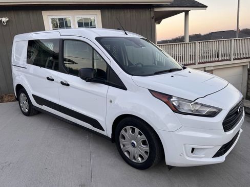 Used 2022 Ford Transit Connect XLT image 9