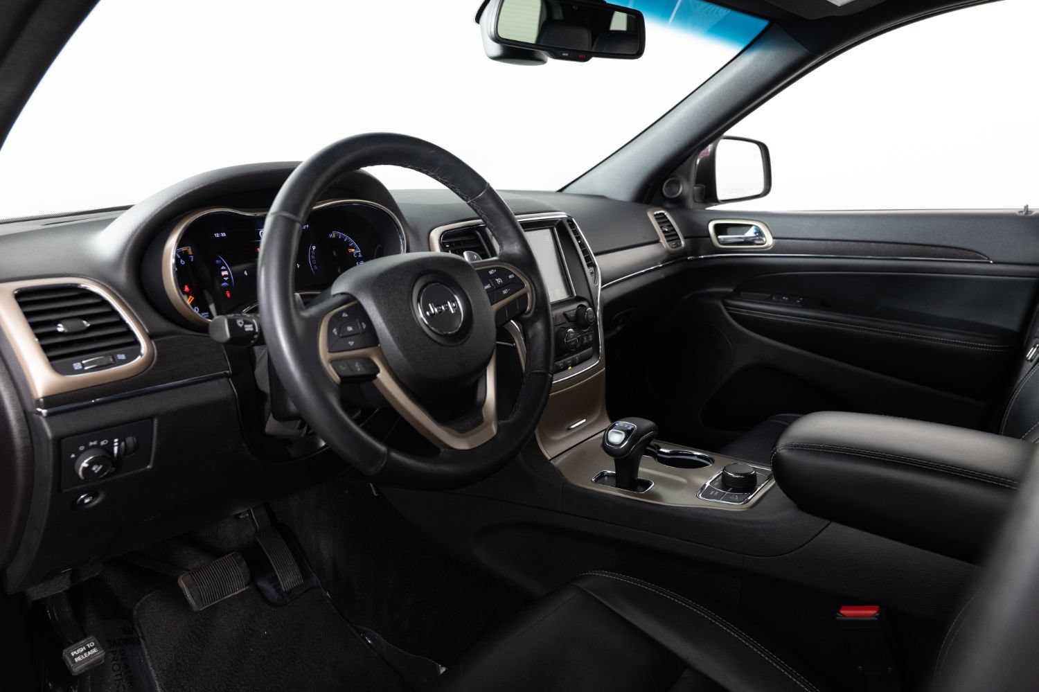 Used 2015 Jeep Grand Cherokee Limited AWD/4WD image 12