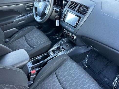 Used 2024 Mitsubishi Outlander Sport ES image 16