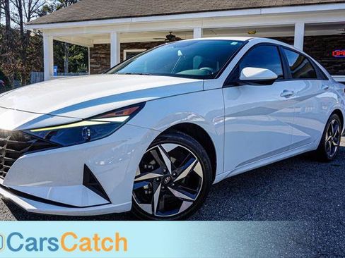 Used 2023 Hyundai Elantra SEL w/ Convenience Package image 7