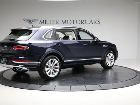 Used 2024 Bentley Bentayga Extended Wheelbase AWD/4WD image 10