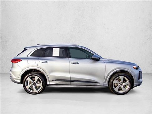 Certified 2025 Audi Q5 Premium Plus w/ Premium Plus image 4