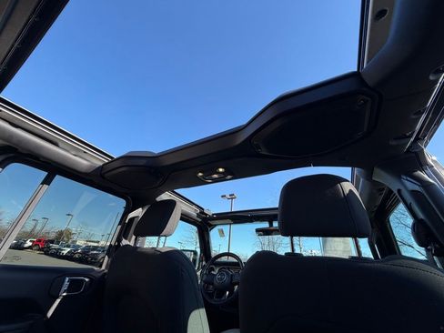 Certified 2021 Jeep Wrangler Unlimited Sport w/ Sun And Sound Package image 33