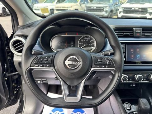 Used 2025 Nissan Versa SV FWD image 12