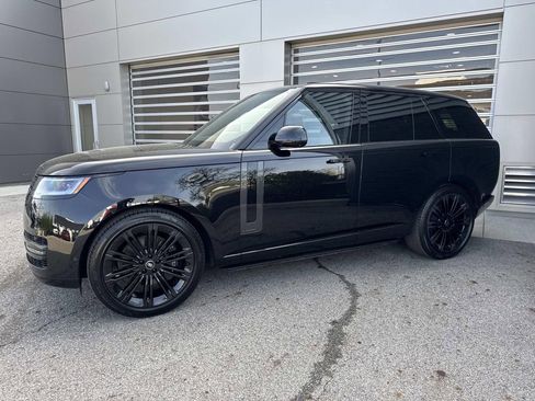 Certified 2025 Land Rover Range Rover Autobiography AWD/4WD image 3