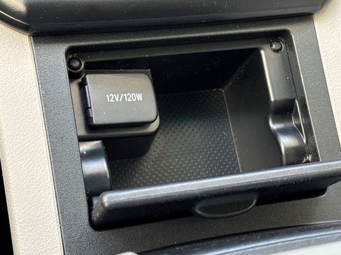 Used 2012 Toyota Camry LE FWD image 37